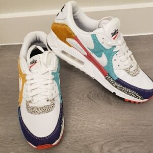 Nike womens Air max 90 size 9